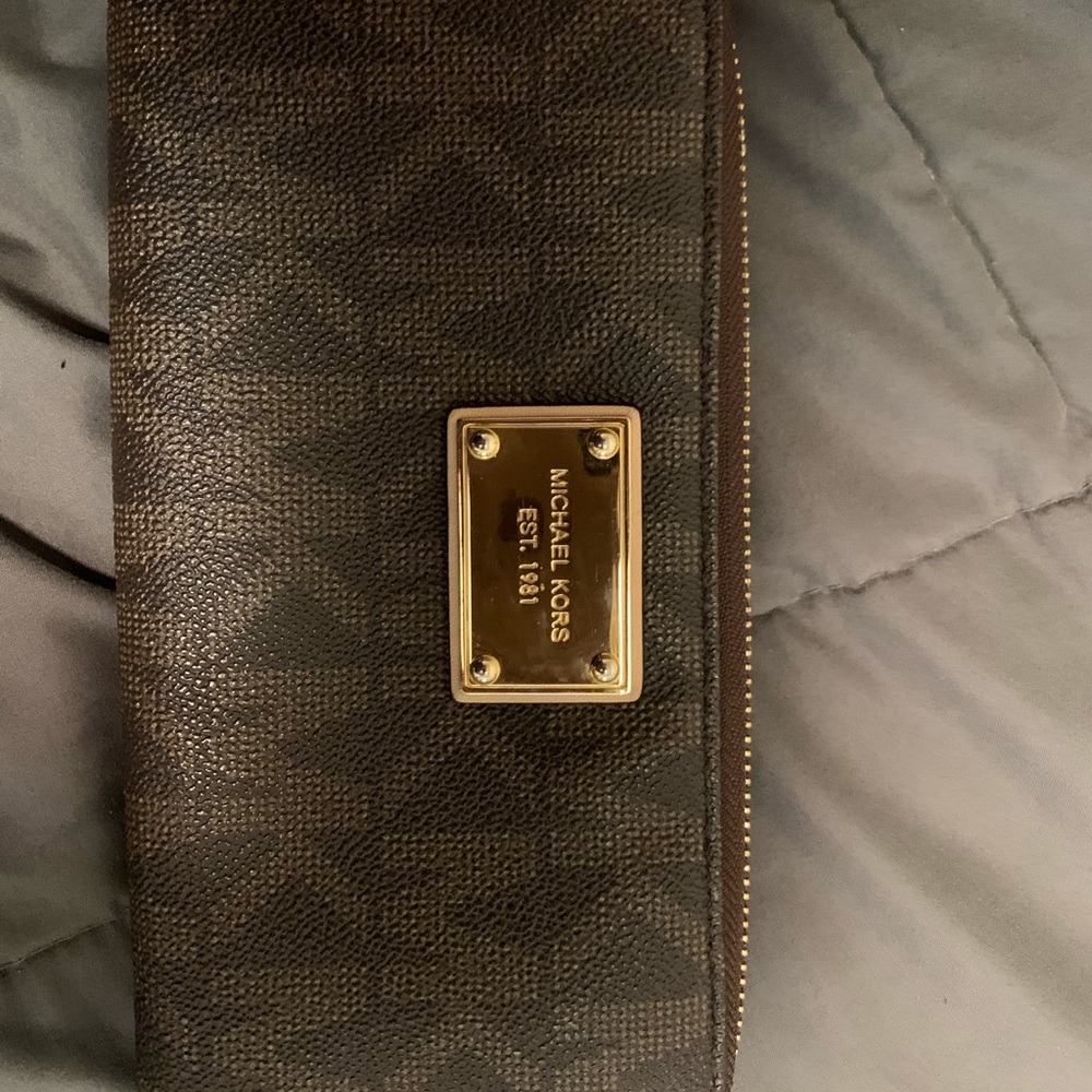 Michael Kors wallet